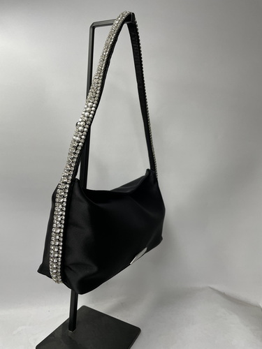 Envelope clutches
